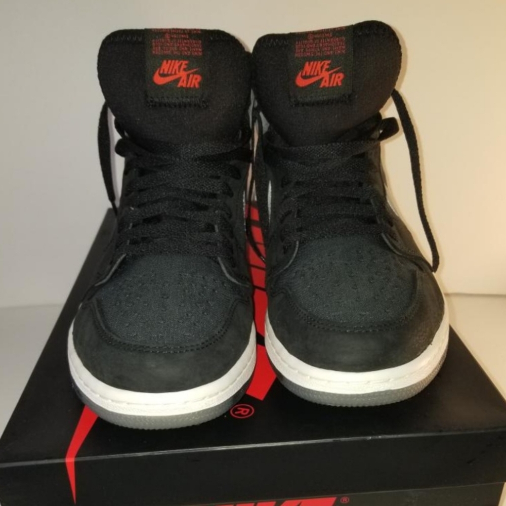 Nike MEN'S AIR JORDAN GORE-TEX SNEAKERS SIZE 11